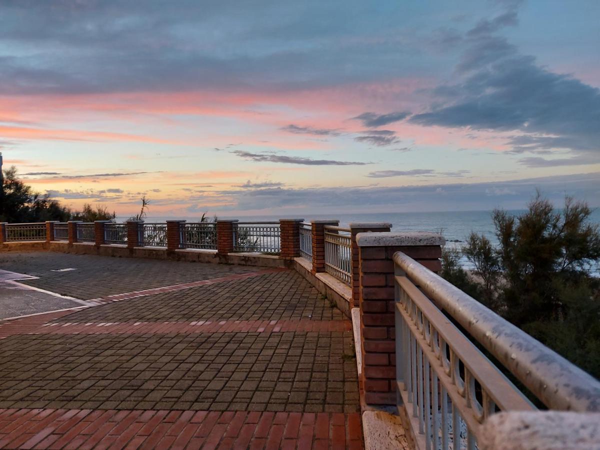 I Tre Marchi Rooms Camera Sabbia Termoli Ngoại thất bức ảnh
